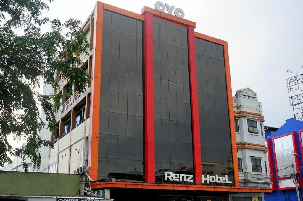 Ren'Z Hotel Bangka Island  Exterior photo
